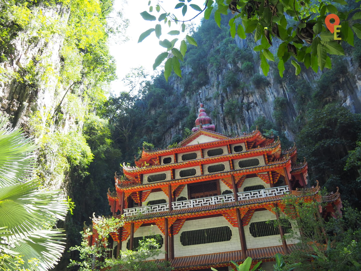 Close Up Of The Hidden Pagoda Behind Sam Poh Tong Temple