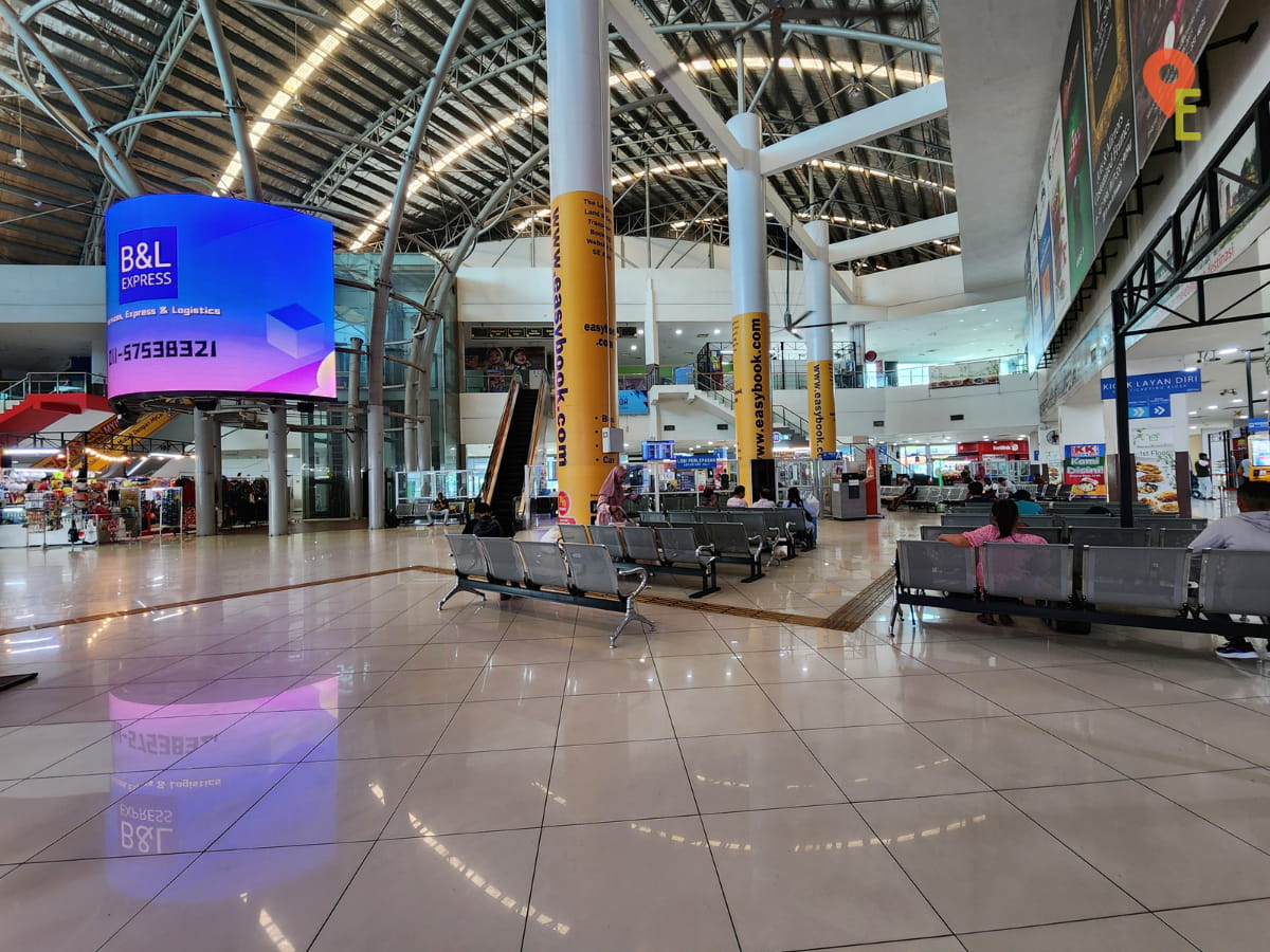 One Of The Seating Areas Inside Ipoh Amanjaya Bus Station