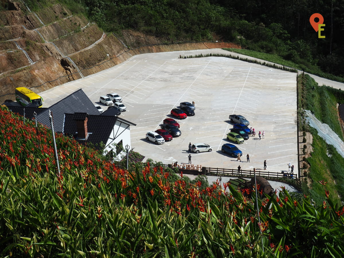 Visitor Car Park Seen From Hobbitoon Village